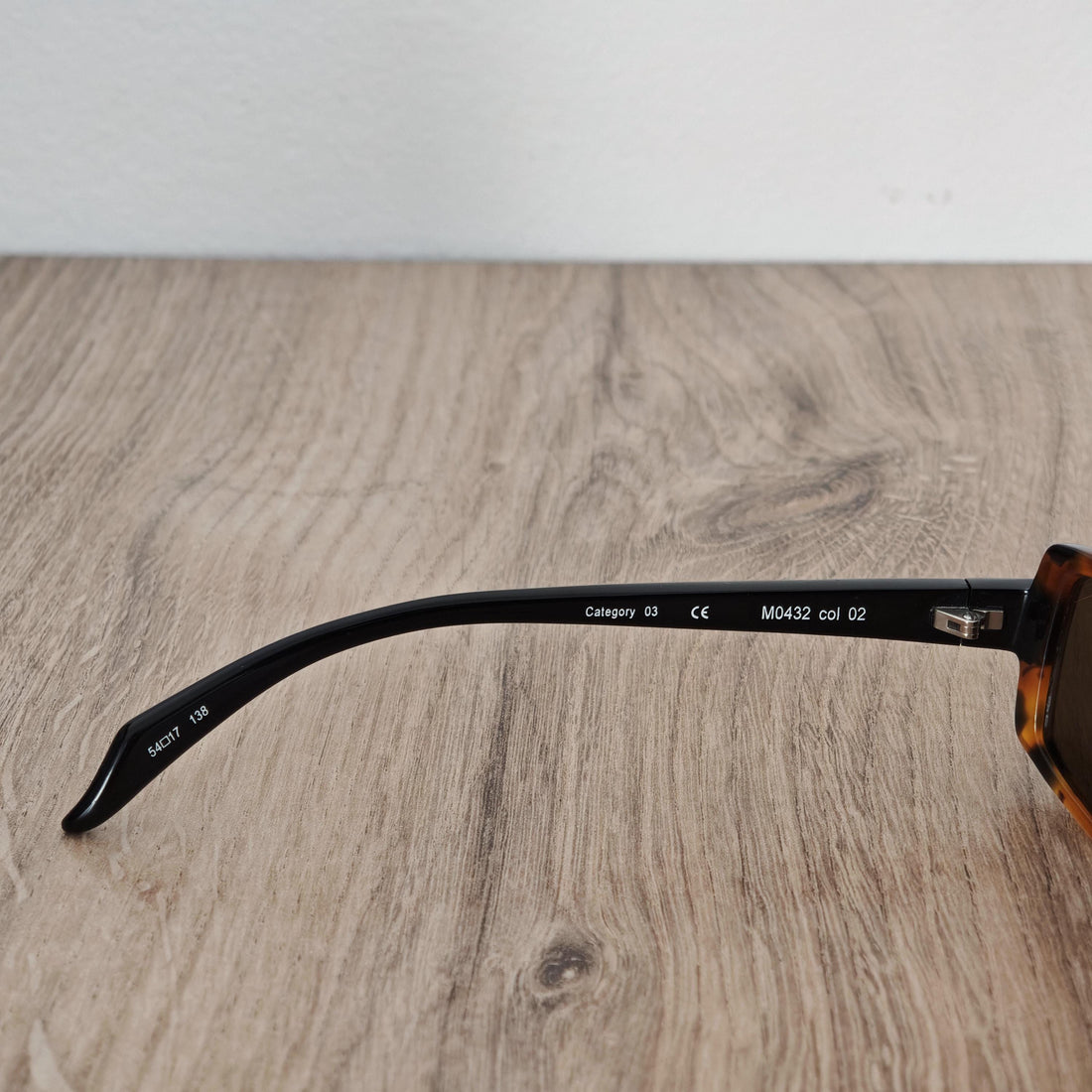 Alain Mikli M0432 Vintage Tortoise Shell Sunglasses - c. 1990's - 2000's Y2K