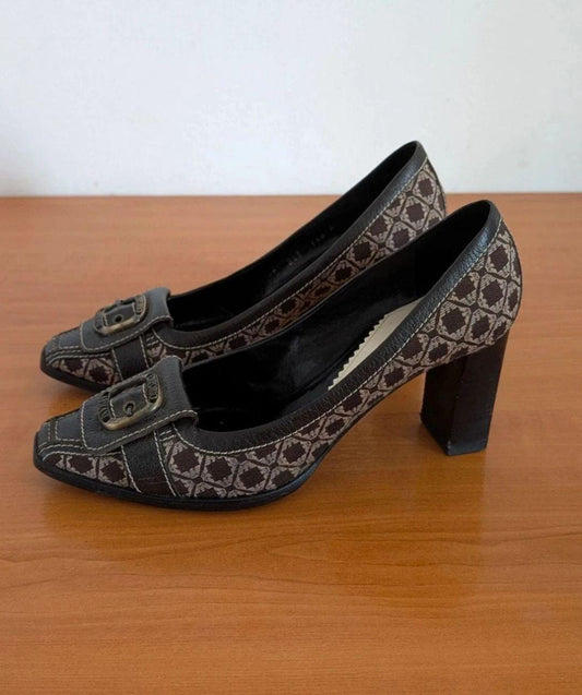 Authentic Emporio Armani Pumps / Heels Made in Italy - Women's size EU 40